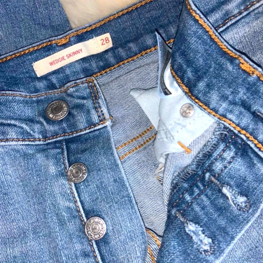 levi jeans